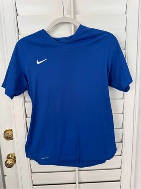 Nike Royal Blue VaporKnit Athletic Top